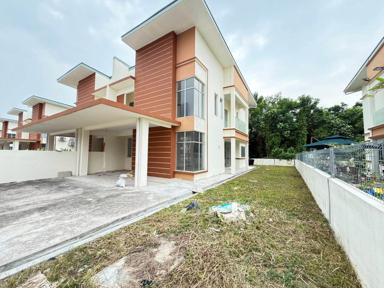SEMI-D 2 TINGKAT TAMAN SERI PAGI 6, SEKSYEN 29 SHAH ALAM